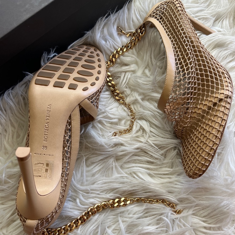 Bottega Veneta Tan Nude Mesh d’Orsay Stiletto Pumps - As Seen on Hailey Beiber - Picture 13 of 15